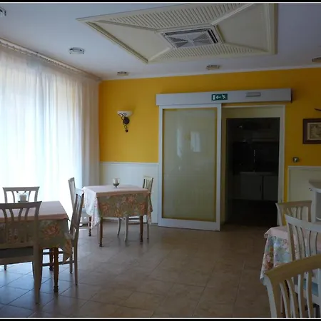Alessandra Ξενοδοχείο 3*