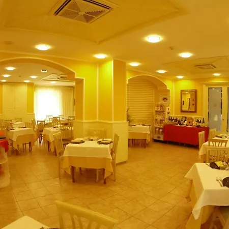 Alessandra Hotel